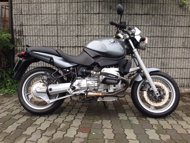 BMW　R1100R