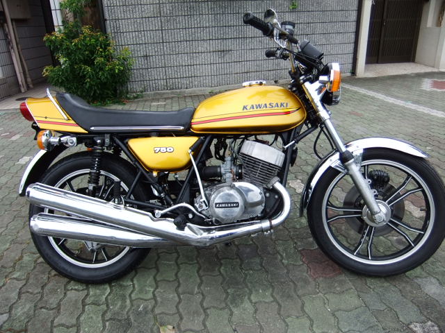 カワサキ　750SS
