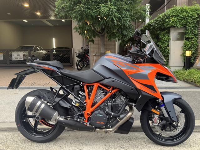 KTM　1290 SUPER DUKE GT