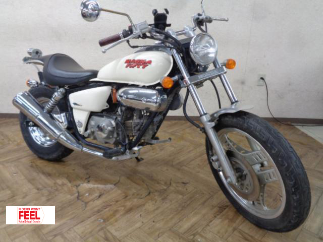 ホンダ　マグナ50