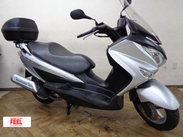 スズキ　バーグマン200