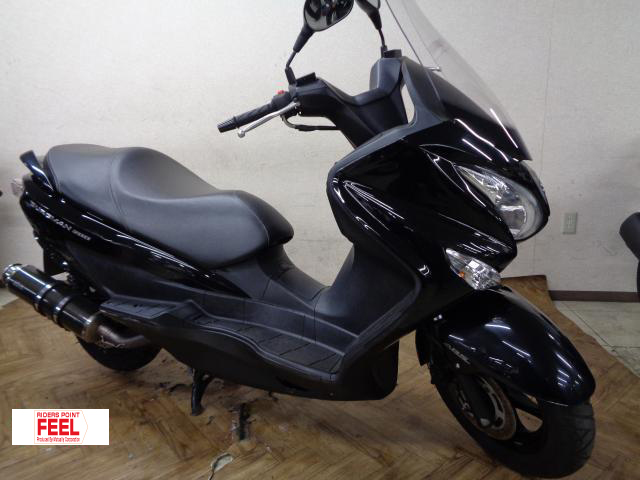 スズキ　バーグマン200