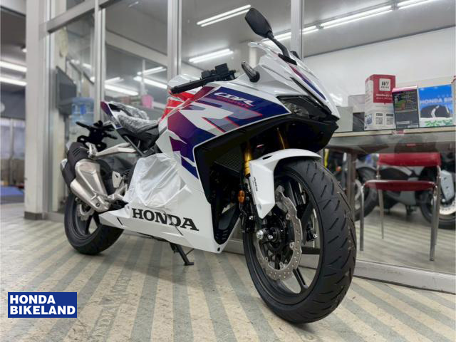 ホンダ　CBR250RR