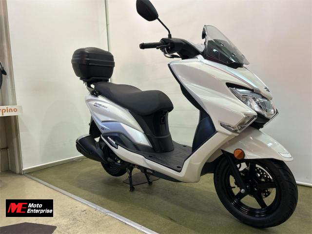 スズキ　バーグマンストリート125EX
