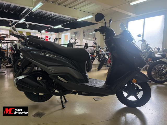 スズキ　バーグマンストリート125EX