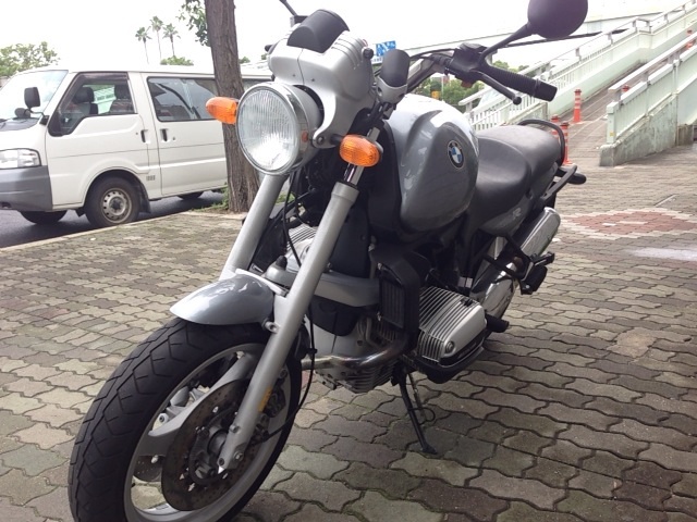 BMW R1100R