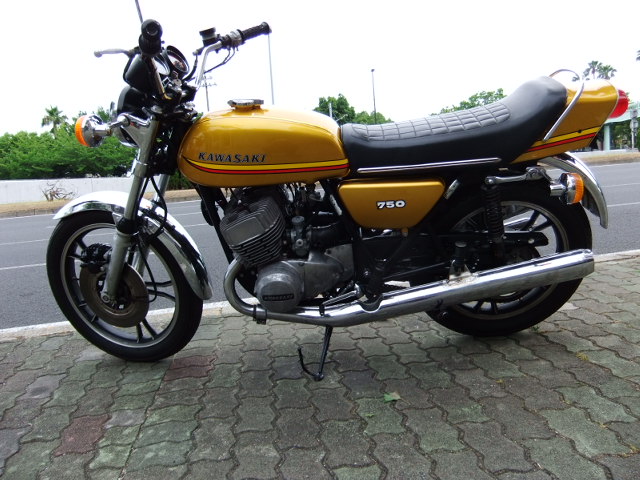 カワサキ 750SS