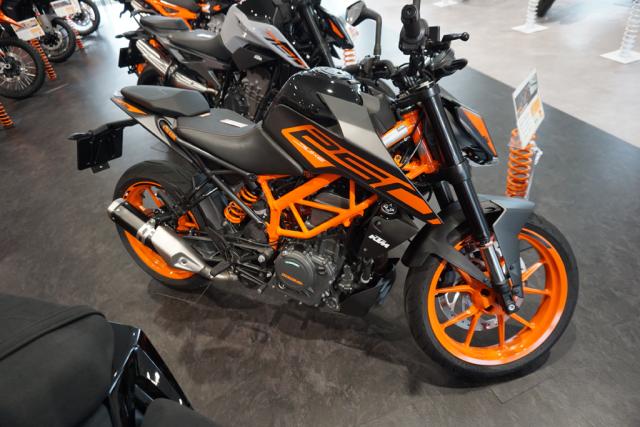 KTM　250 DUKE