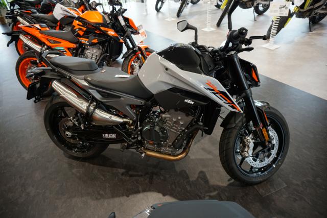 KTM　790 DUKE