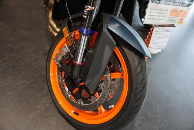 KTM 1290 SUPER DUKE R EVO