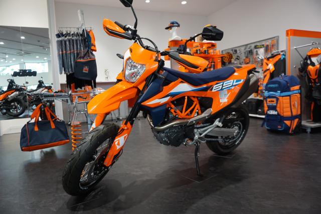KTM 690 SMC R
