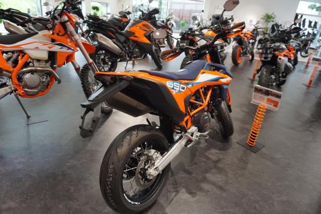 KTM 690 SMC R