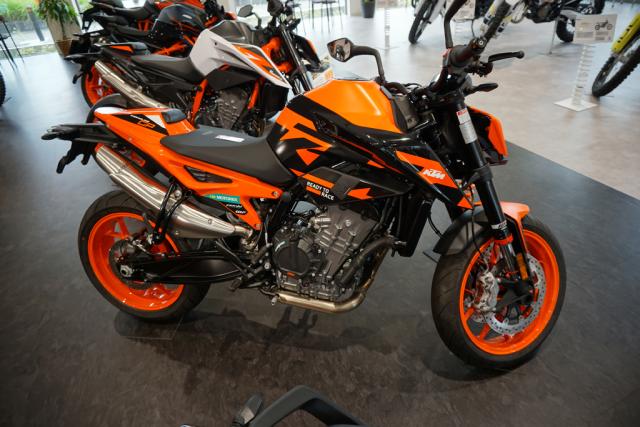 KTM 890 DUKE GP