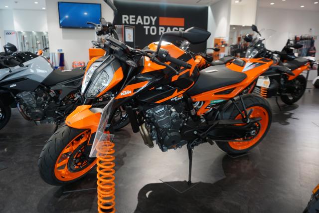 KTM 890 DUKE GP