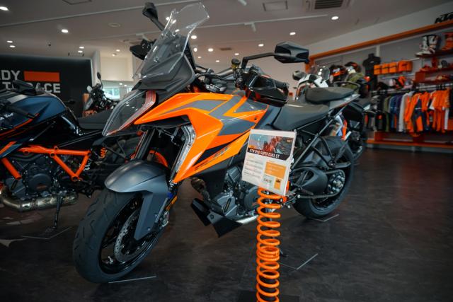 KTM　1290 SUPER DUKE GT