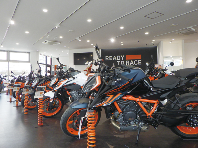 KTM KOBE EAST