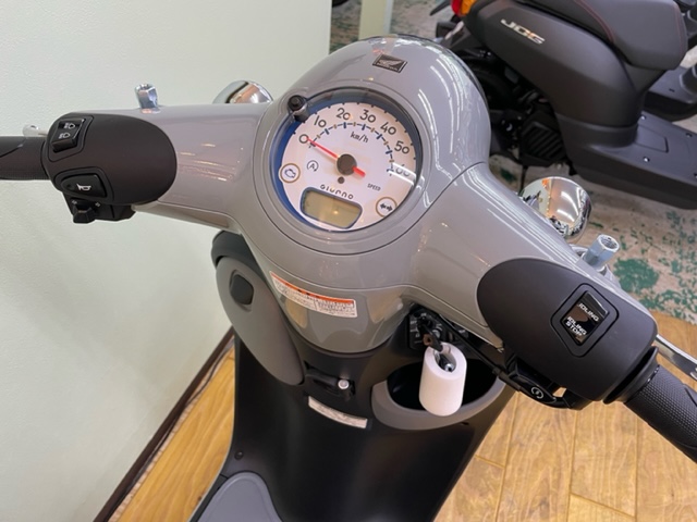 ホンダ ジョルノ 燃費がとても良いアイドリングストップ機能搭載 新車 二輪館 の在庫車両 新車 中古バイク検索エンジン ゲットバイク