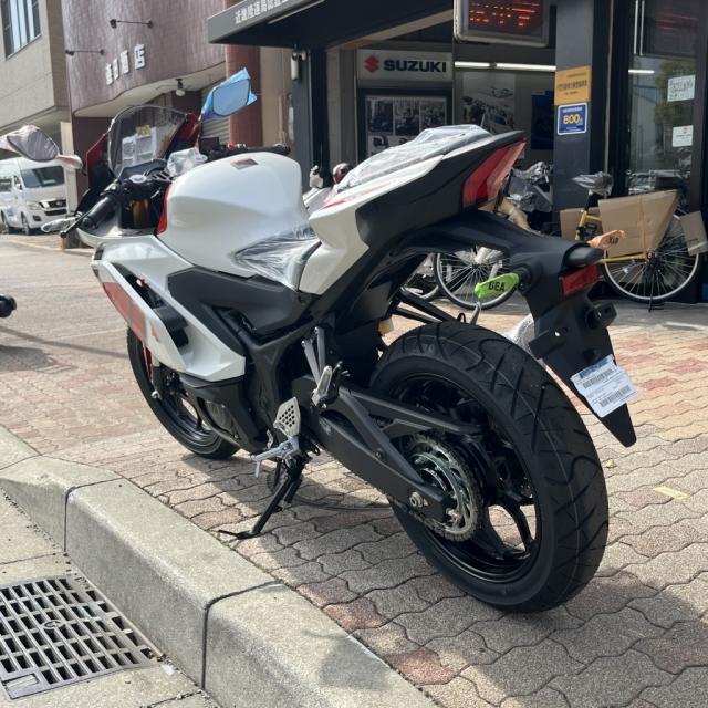 ヤマハ YZF-R25