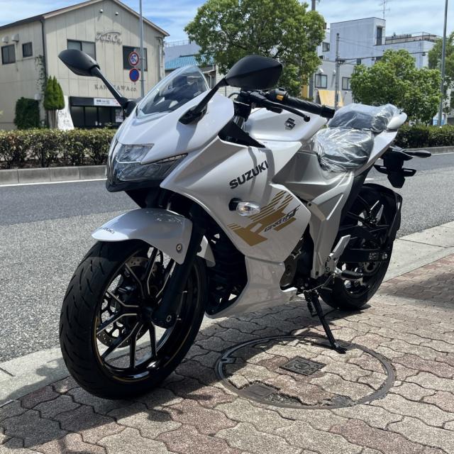 スズキ　ジクサーSF250