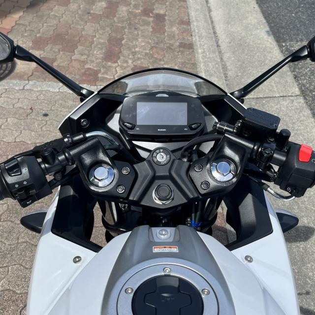 スズキ ジクサーSF250