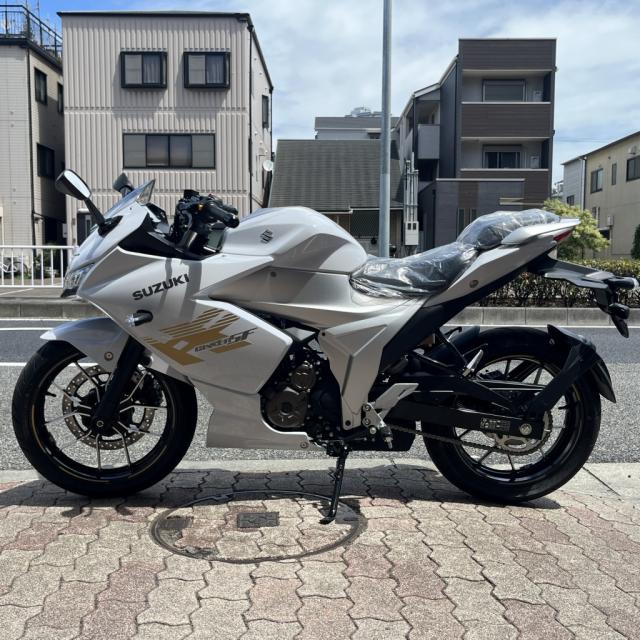 スズキ ジクサーSF250
