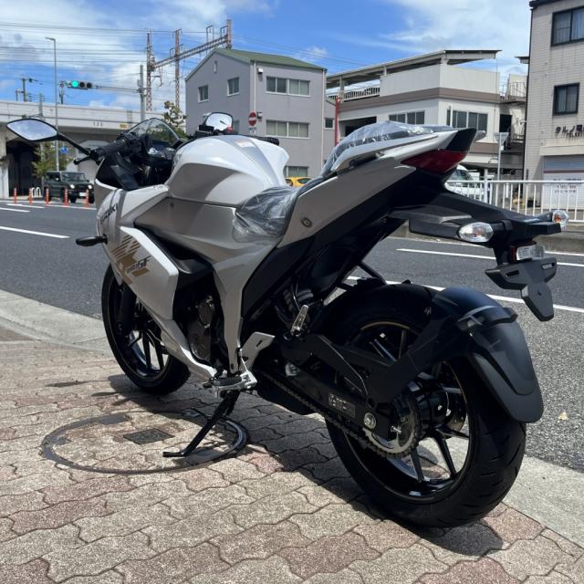 スズキ ジクサーSF250
