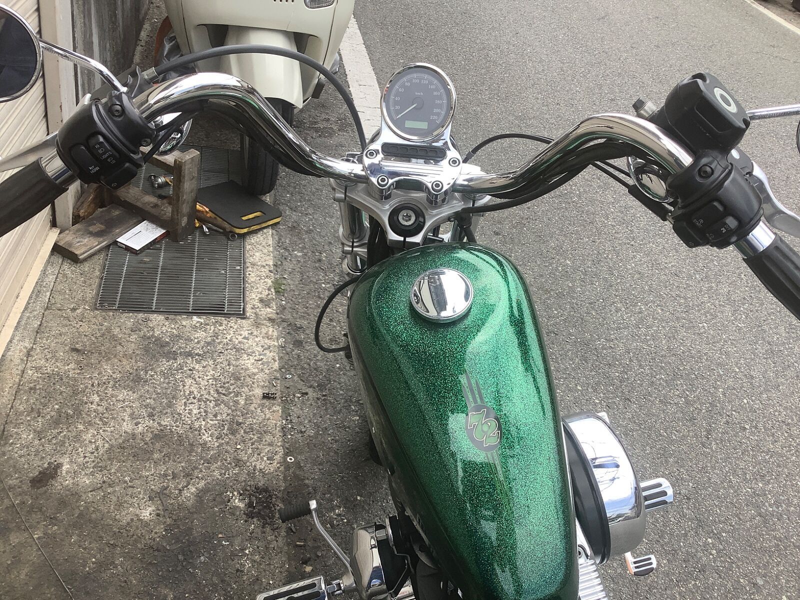 ハーレーダビッドソン XL1200V セブンティーツー