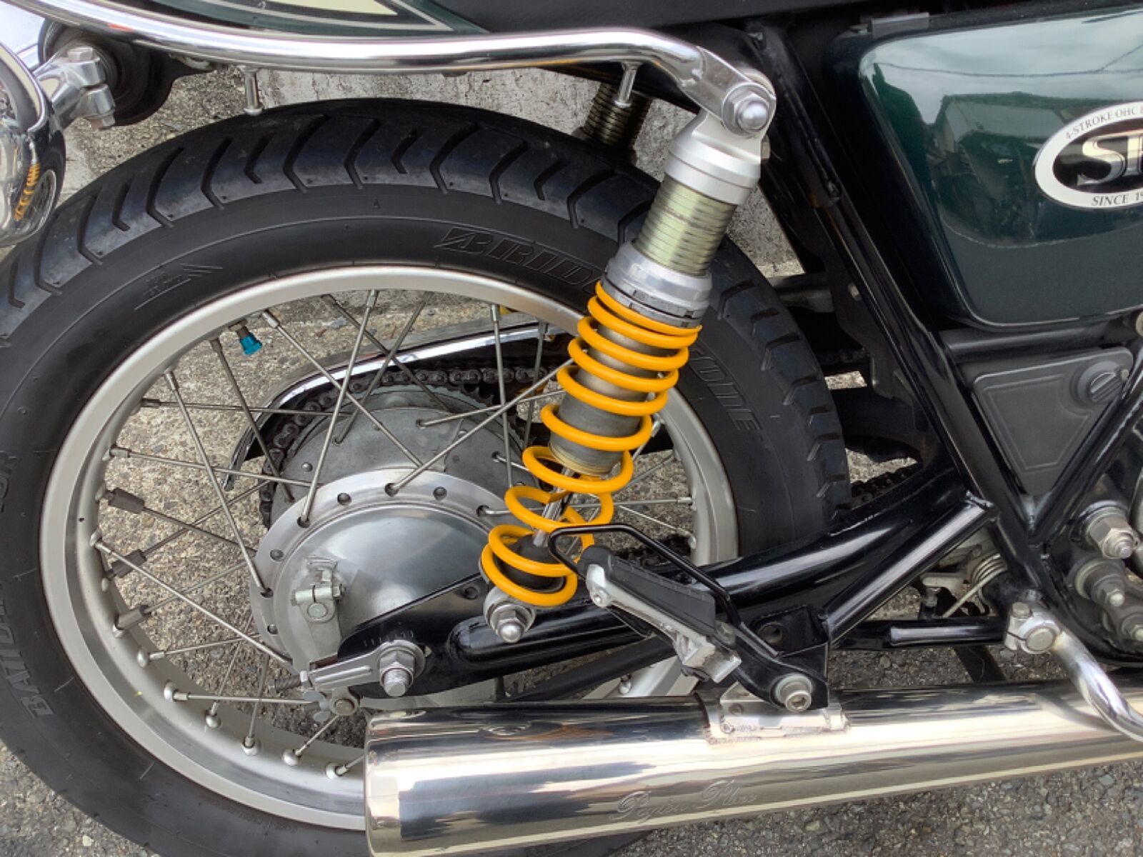 ヤマハ SR400 ディスク ペイトンマフラー、ハイスロ、FCRキャブ