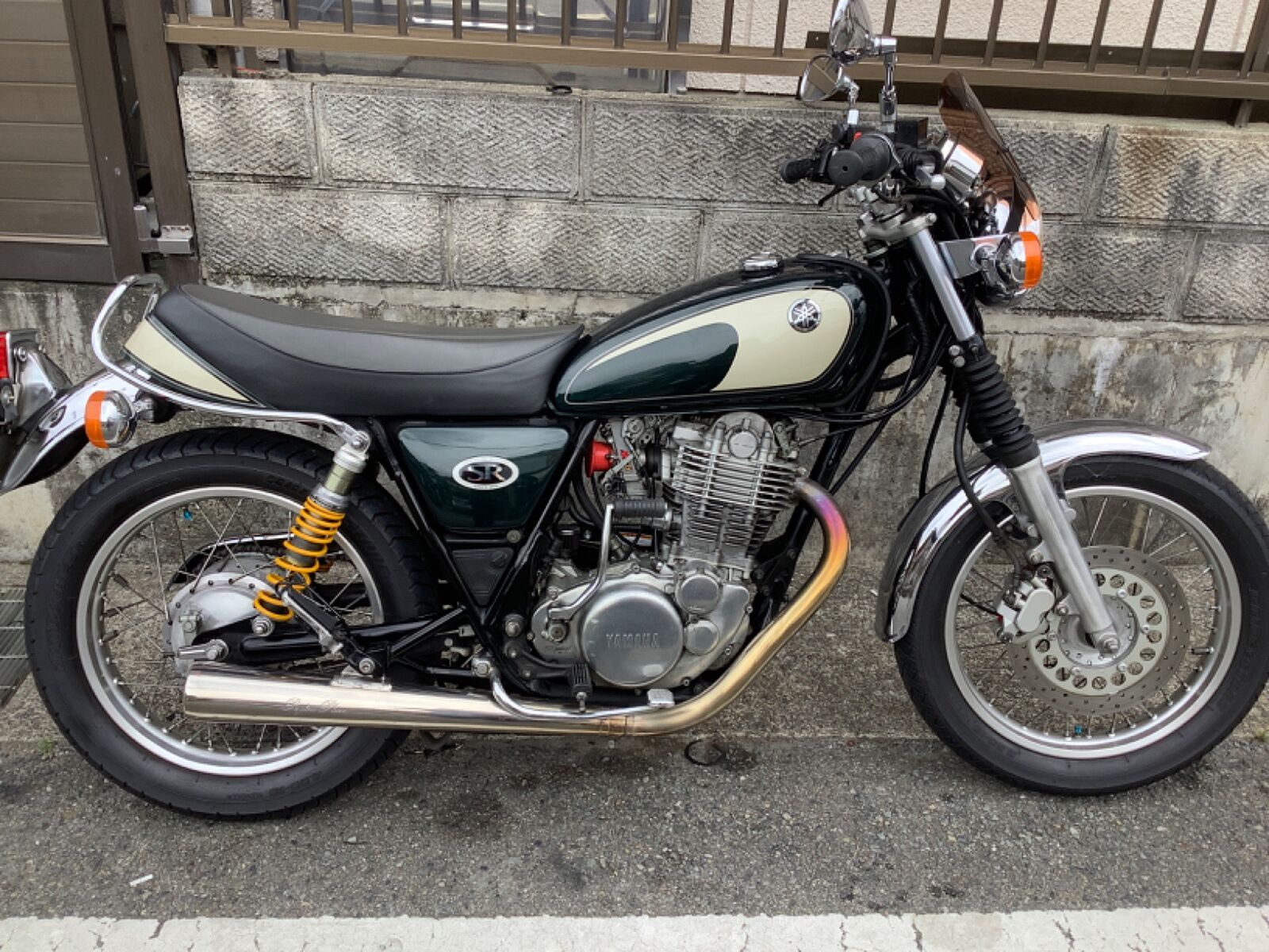 ヤマハ　SR400