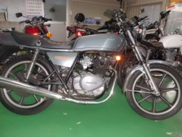 カワサキ　Z250FT