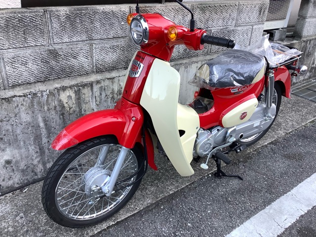 ホンダ スーパーカブ50 スーパーカブ 60周年記念限定車 ツジモトモータース の在庫車両 新車 中古バイク検索エンジン ゲットバイク