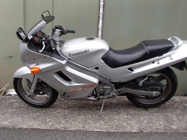 カワサキ ZZR250