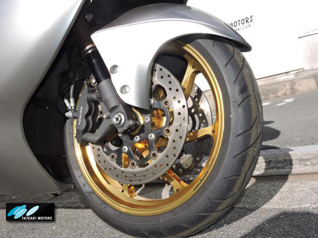 スズキ GSX1300R隼