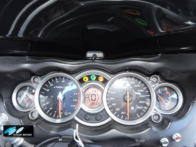 スズキ GSX1300R隼
