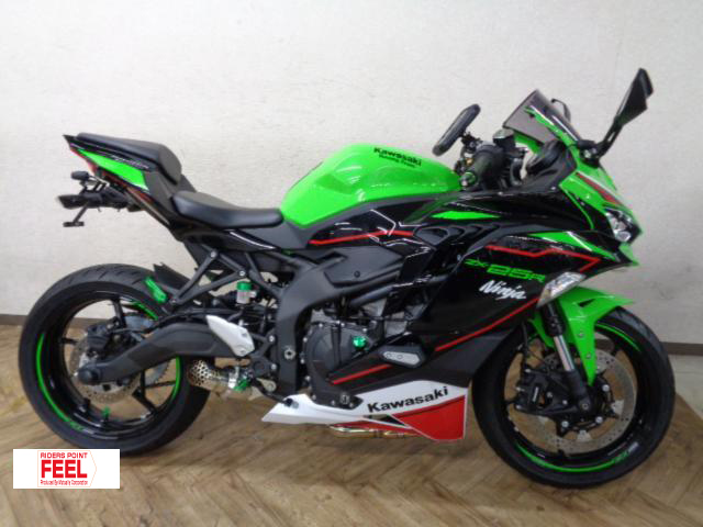 カワサキ Ninja ZX-25R SE ワンオーナー車 マフラーカスタム