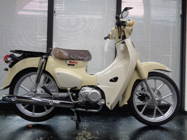 ホンダ スーパーカブ110 新車 ａｂｓディスクブレーキ 現行モデルキャストホイール 尼崎本店在庫 ライダーズポイントfeel 兵庫県尼崎市でバイクの新車 中古車販売修理しています