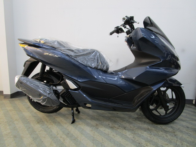 ホンダ Pcx125 新車 現行最新モデル ｊｋ０５ フォーギーブルーメタリック ａｂｓ標準装 尼崎本店在庫 ライダーズポイントfeel 兵庫県尼崎市でバイクの新車 中古車販売修理しています