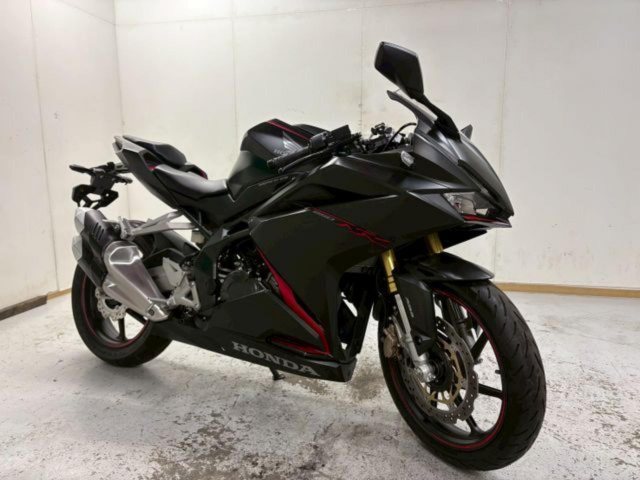 ホンダ　CBR250RR