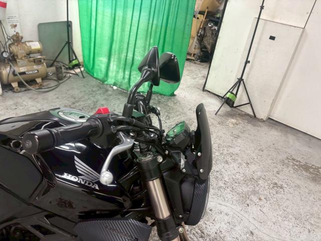 ホンダ CB250R