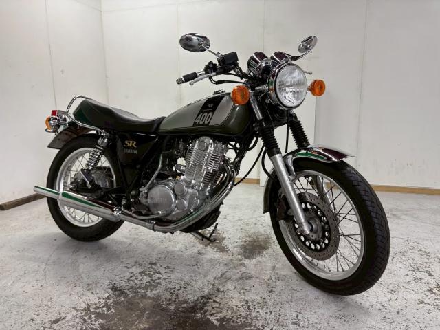 ヤマハ　SR400