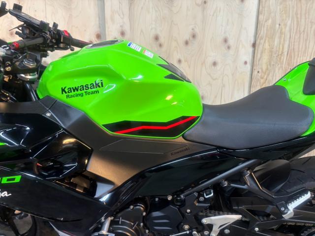 カワサキ Ninja 400