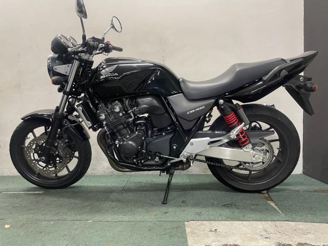 ホンダ CB400SF　VTEC　Revo