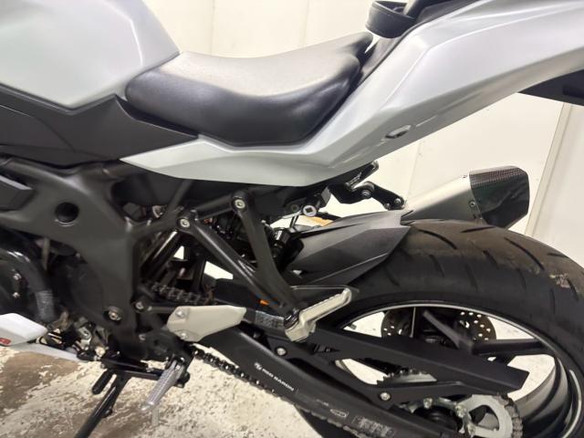 カワサキ Ninja ZX-4R SE