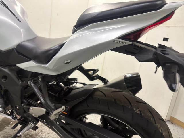 カワサキ Ninja ZX-4R SE