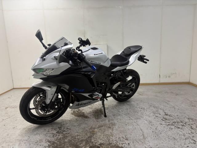 カワサキ Ninja ZX-4R SE