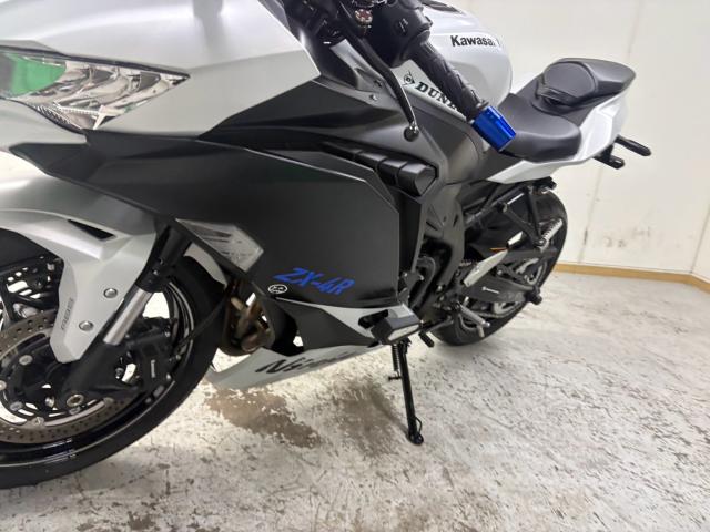 カワサキ Ninja ZX-4R SE