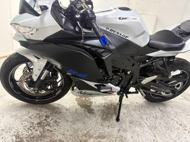 カワサキ Ninja ZX-4R SE