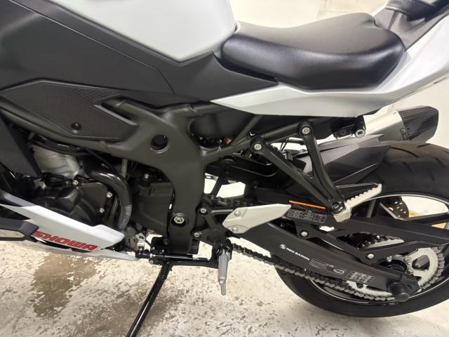 カワサキ Ninja ZX-4R SE