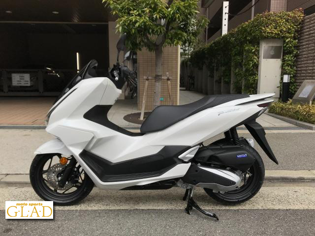 ホンダ PCX125 JF81 ホワイト HONDA PCX125 JF81 - 大阪レンタルバイク日本オート
