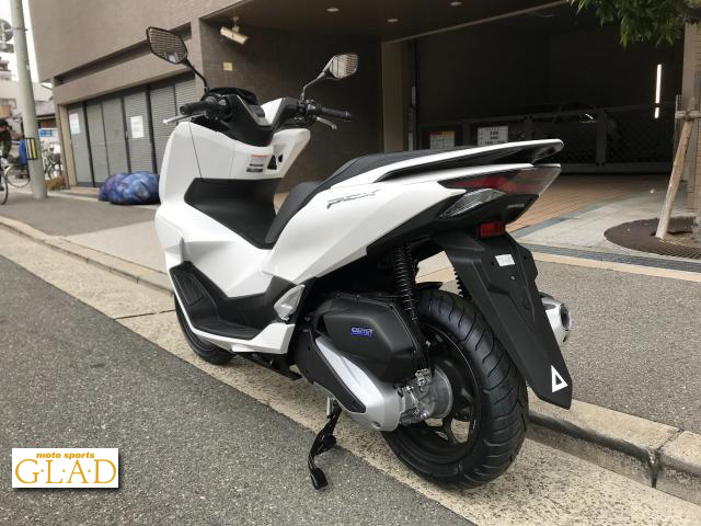 H27 ホンダPCX125 パールホワイト JF56 ホンダ PCX125 JF56・パールホワイト・125cc・バイクショップくによし
